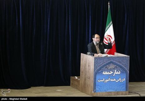 کسانی که میگویند هرحرفی نمیشود زد چون آمریکا از ما ناراحت میشود، ریشه خط امام را می زنند