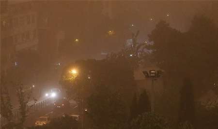 طوفان با سرعت ۶۸ کیلومتر در ساعت گناباد را درنوردید