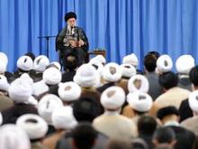 راهپیمایی عظیم اربعین ترکیب ایمان وعشق،وازشعائرالهی است